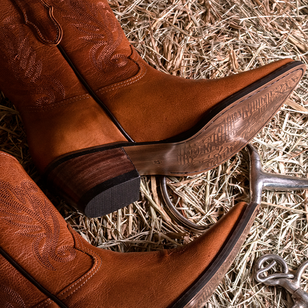 Bota country feita em couro artesanalmente